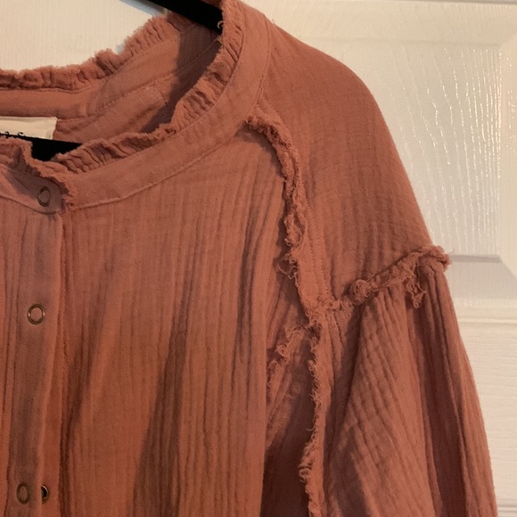 FabuPlus Linen Jacket/shirt with snaps and raw edge collar and sleeve - Mauve - Picture 2 of 7